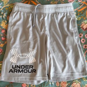 Under Armour boys Gray Athletic Shorts